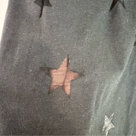 RAILS CARA BLACK STAR BURNOUT SHORT SLEEVE V-NECK T-SHIRT WOMENS SZ MEDIUM - Picture 6 of 11